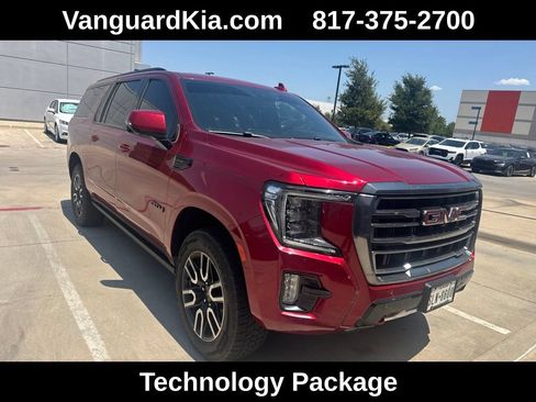 Used 2023 GMC Yukon XL AT4 w/ AT4 Premium Package AWD/4WD image 4
