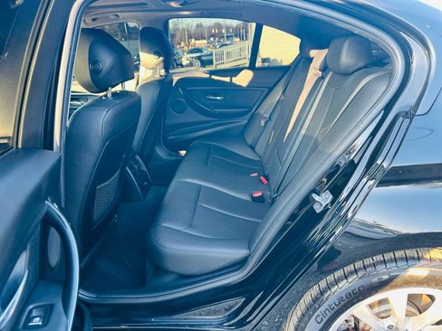 Used 2018 BMW 320i xDrive Sedan w/ Premium Package image 41