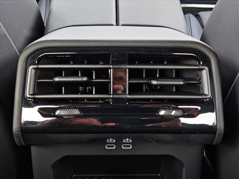 New 2026 BMW 530i w/ M Sport Package image 17