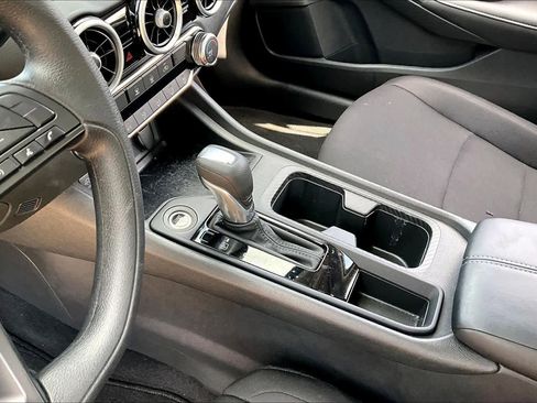 Certified 2024 Nissan Sentra S image 15