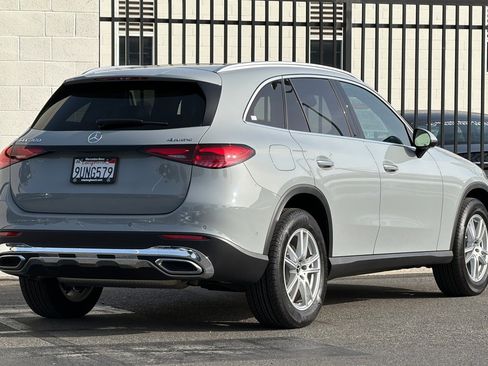 Certified 2025 Mercedes-Benz GLC 300 4MATIC image 4
