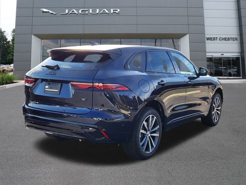New 2026 Jaguar F-PACE R-Dynamic S image 4