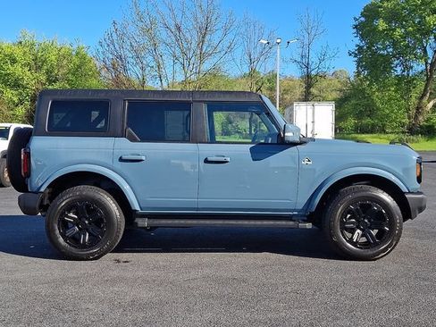 Used 2022 Ford Bronco Outer Banks AWD/4WD image 10
