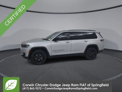 Used 2023 Jeep Grand Cherokee L Limited w/ Black Appearance Package AWD/4WD image 7