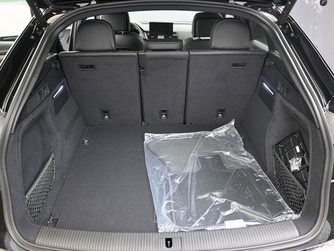 Used 2025 Audi Q5 2.0T Premium Plus w/ Premium Plus Package image 17