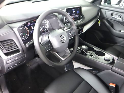 New 2026 Nissan Rogue SV image 12