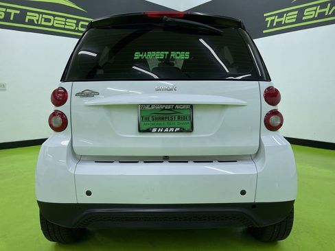 Used 2013 smart fortwo pure image 8