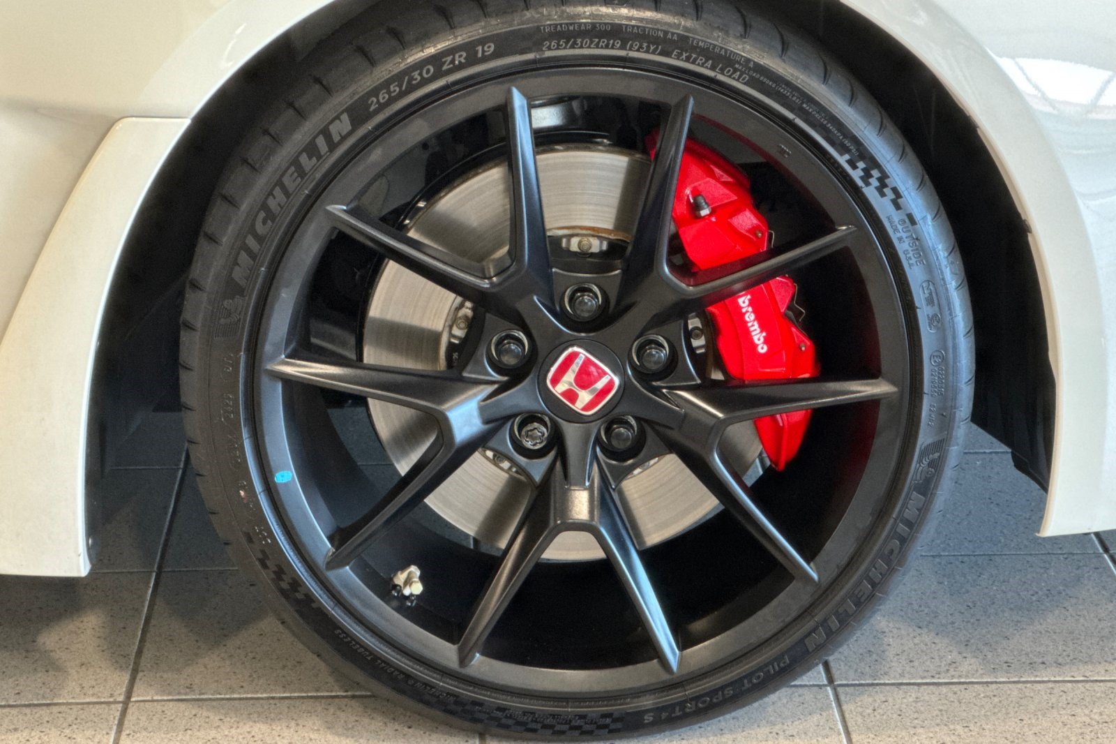Certified 2025 Honda Civic Type R image 9