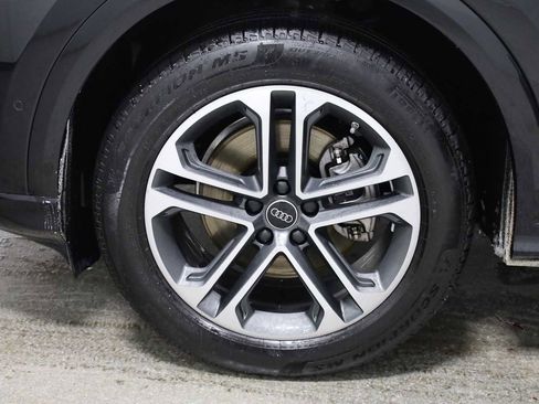 Certified 2025 Audi Q5 Prestige image 38
