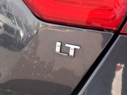 Used 2015 Chevrolet Impala LT image 11