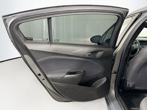 Used 2018 Chevrolet Cruze LT w/ Convenience Package image 24