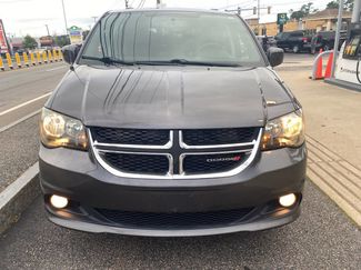 Used 2014 Dodge Grand Caravan SXT image 1