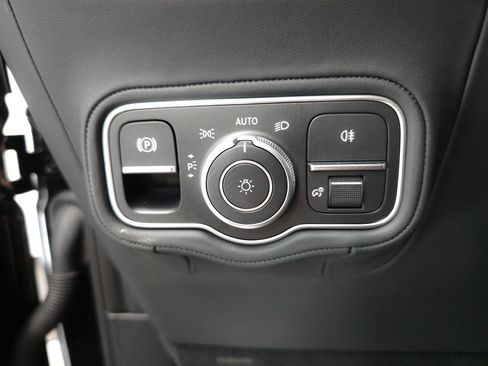 Used 2025 Mercedes-Benz G 580 w/ EQ Technology image 10