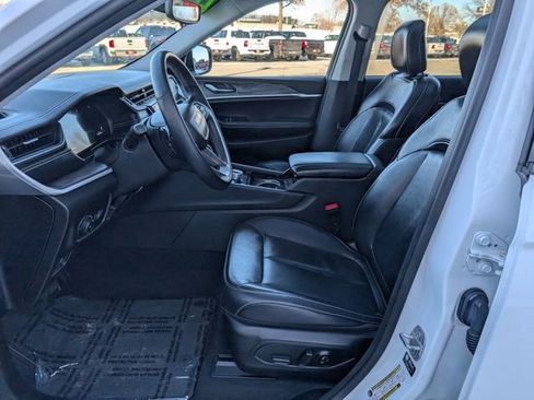 Used 2022 Jeep Grand Cherokee L Limited w/ Trailer Tow Group (B) image 2