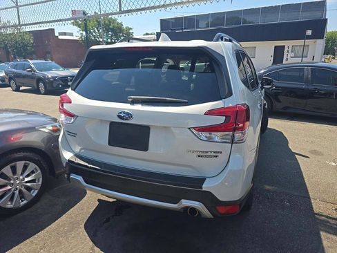 Used 2019 Subaru Forester Touring AWD/4WD image 9