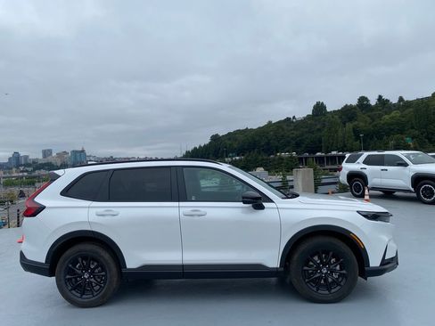 New 2026 Honda CR-V Sport image 3