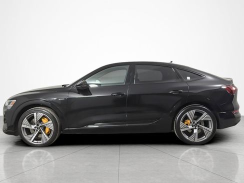 Used 2023 Audi e-tron Prestige AWD/4WD image 2