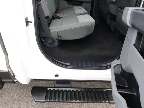 Used 2024 Ford F250 XLT image 32