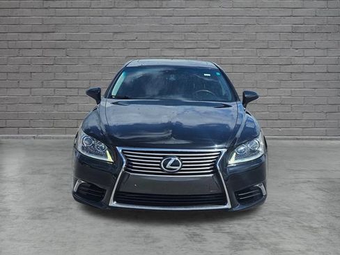 Used 2015 Lexus LS 460 w/ Comfort Package RWD image 8