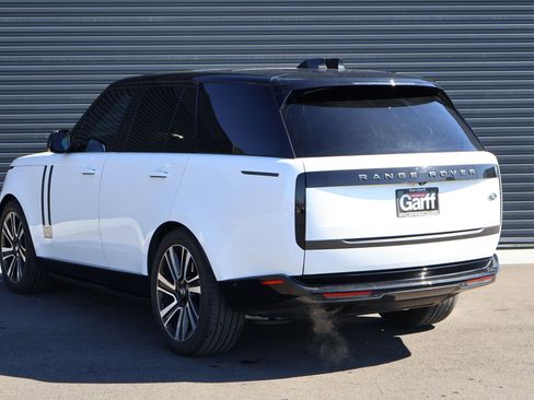 Used 2023 Land Rover Range Rover SE AWD/4WD image 8