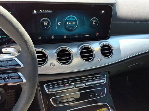 Used 2022 Mercedes-Benz E 53 AMG 4MATIC Sedan image 16