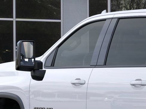 New 2026 Chevrolet Silverado 2500 LTZ w/ Trail Boss Package AWD/4WD image 19