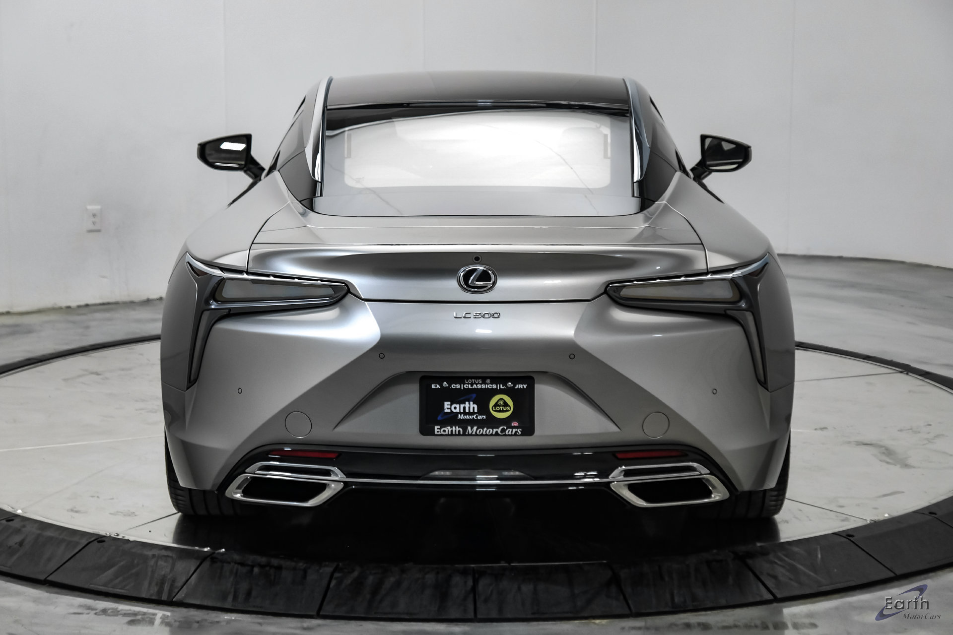 Used 2018 Lexus LC 500 Coupe w/ Performance Package RWD image 14