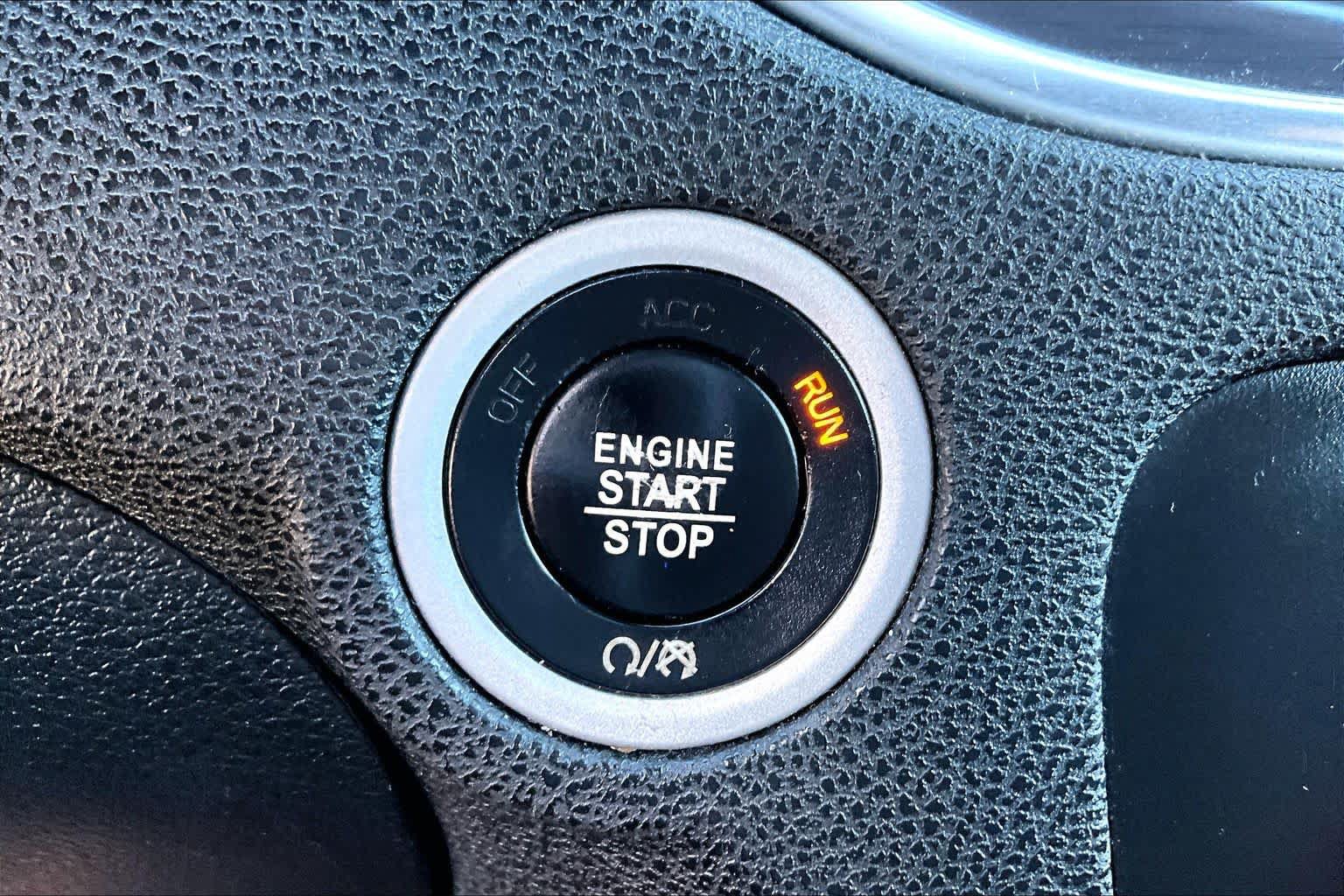 Used 2017 Dodge Charger SE RWD image 34