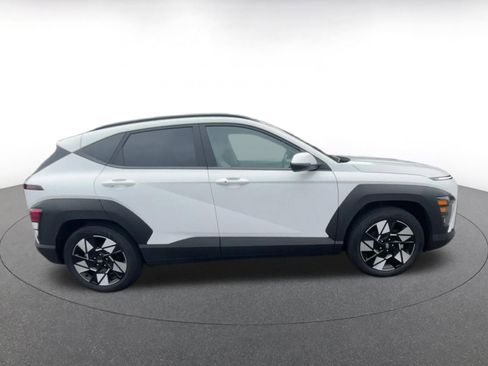 Used 2025 Hyundai Kona SEL image 16