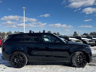 Used 2025 Land Rover Range Rover Sport SE video 2