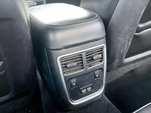 Used 2020 Dodge Charger SXT w/ Leather Interior Group image 27