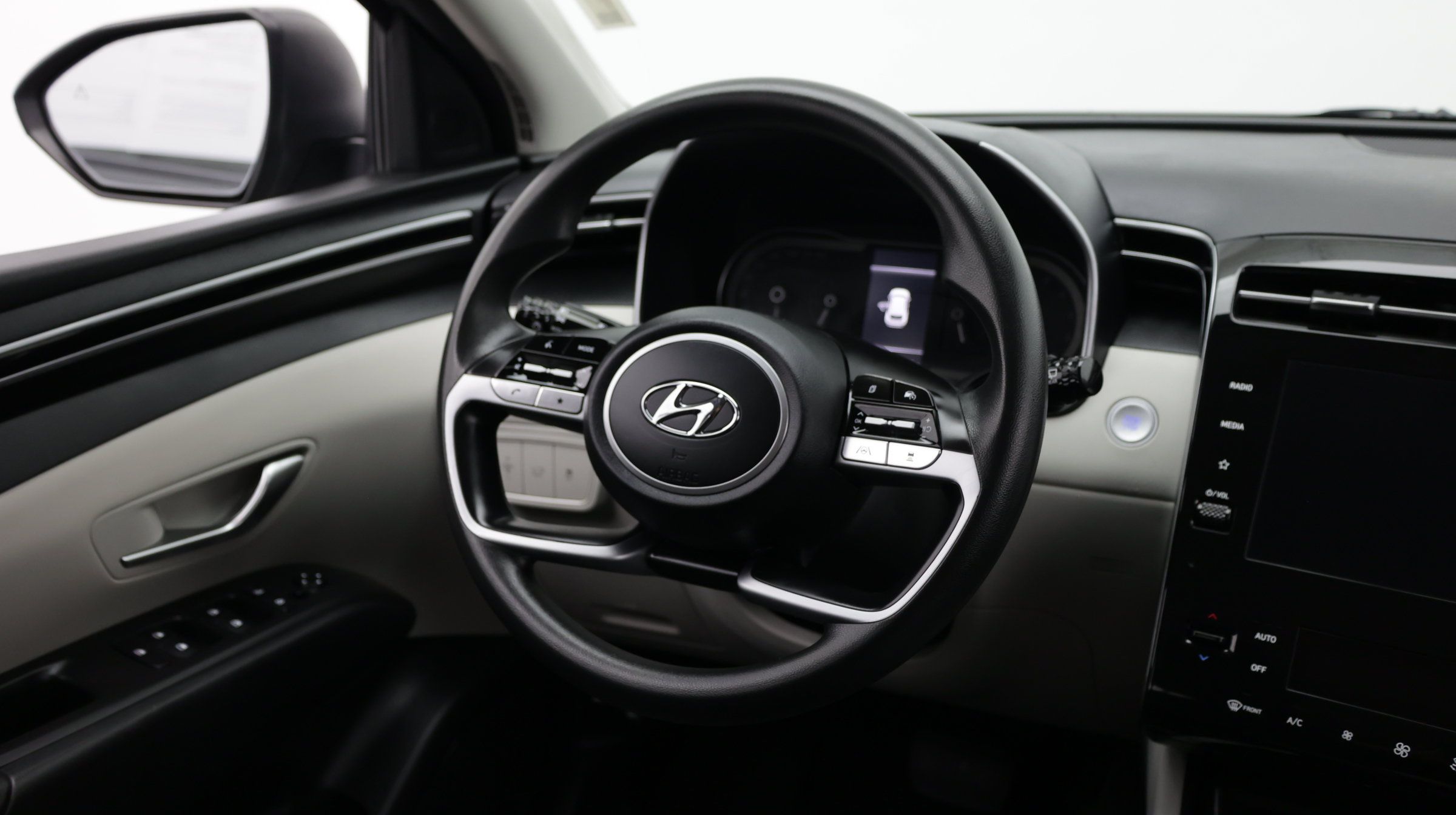 Used 2024 Hyundai Tucson SEL AWD/4WD image 35