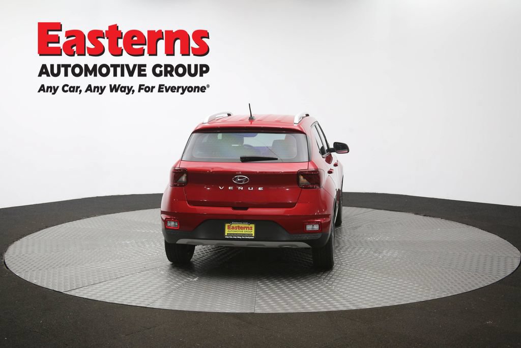 Used 2023 Hyundai Venue Limited FWD image 38