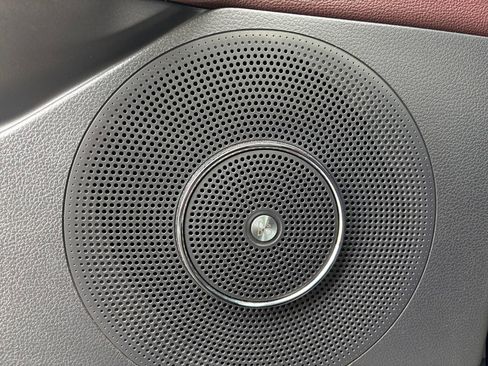 Used 2024 Ford Expedition Limited image 22