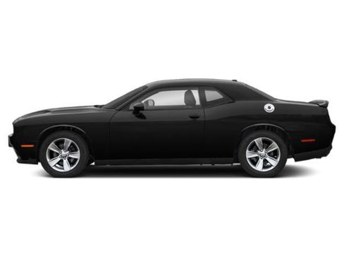 Used 2021 Dodge Challenger SXT w/ Blacktop Package RWD image 3