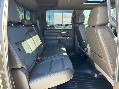 Used 2023 GMC Sierra 2500 Denali w/ Denali Ultimate Package image 12