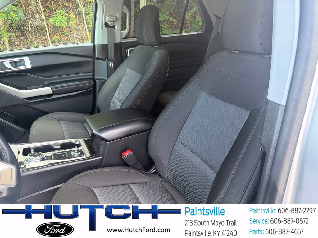 Used 2023 Ford Explorer XLT AWD/4WD image 26