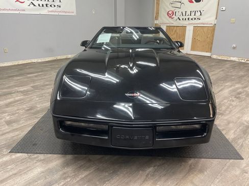 Used 1987 Chevrolet Corvette Convertible image 2