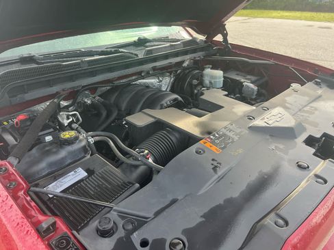 Used 2018 Chevrolet Silverado 1500 LT w/ All Star Edition image 10