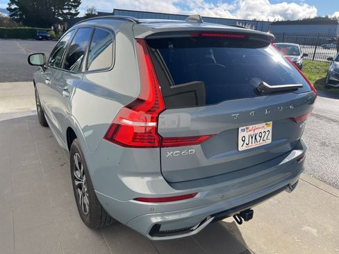 Used 2024 Volvo XC60 B5 Core image 4