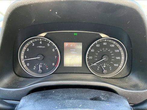 Used 2018 Hyundai Elantra SEL image 17