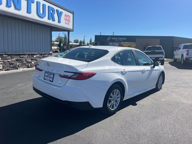 Used 2026 Toyota Camry LE FWD image 14