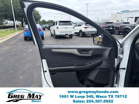 Used 2021 Ford Escape S AWD/4WD image 9