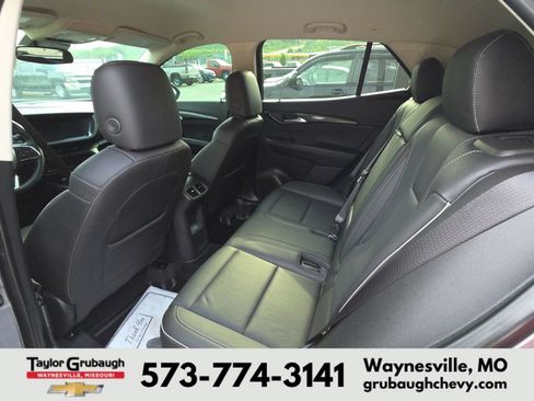 Used 2021 Buick Envision Essence w/ Sport Touring Package FWD image 13