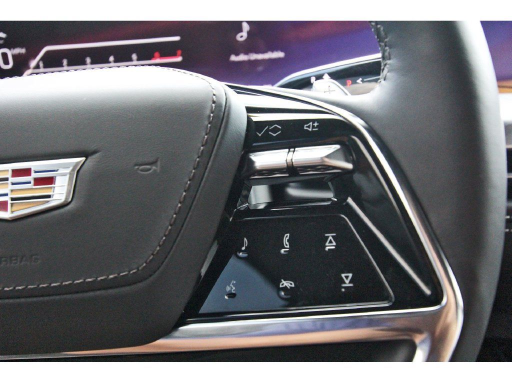 Used 2026 Cadillac Escalade Platinum Sport w/ LPO, ONYX Package AWD/4WD image 17
