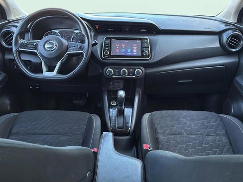 Used 2022 Nissan Kicks S FWD image 10