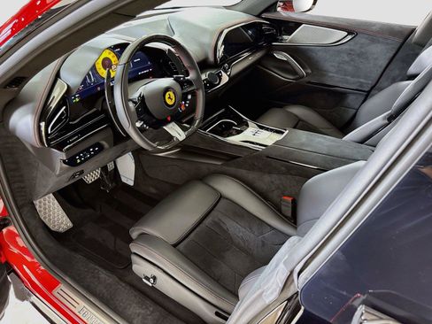 Used 2025 Ferrari Purosangue AWD/4WD image 13