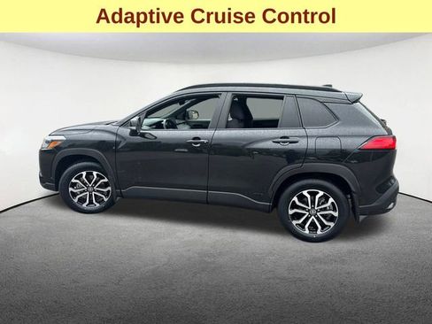 Certified 2024 Toyota Corolla Cross SE image 8