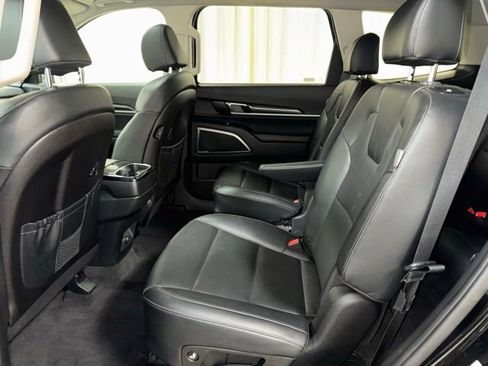 Used 2025 Kia Telluride S AWD/4WD image 18