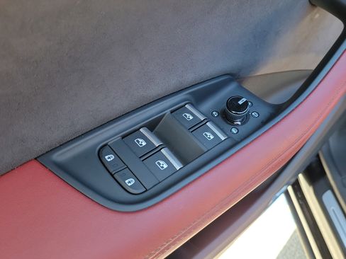 Used 2024 Audi SQ8 Premium Plus image 19